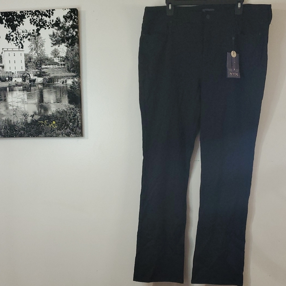 NWT NYDJ Marilyn Straight Leg Pants Size 18 Black Lift Tuck Technology